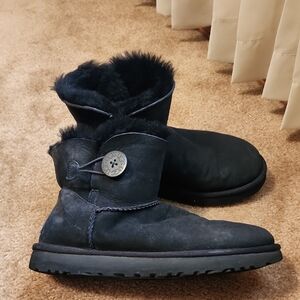 Women's Black Shearling Boots